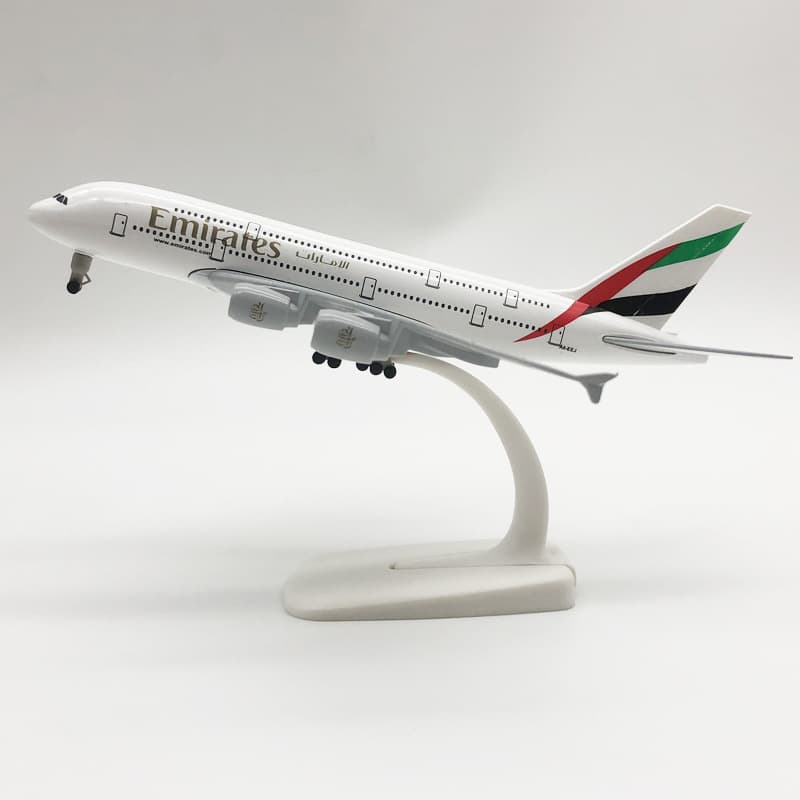Emirates A380 · 20 cm, fotografía verificada por tipo de peana