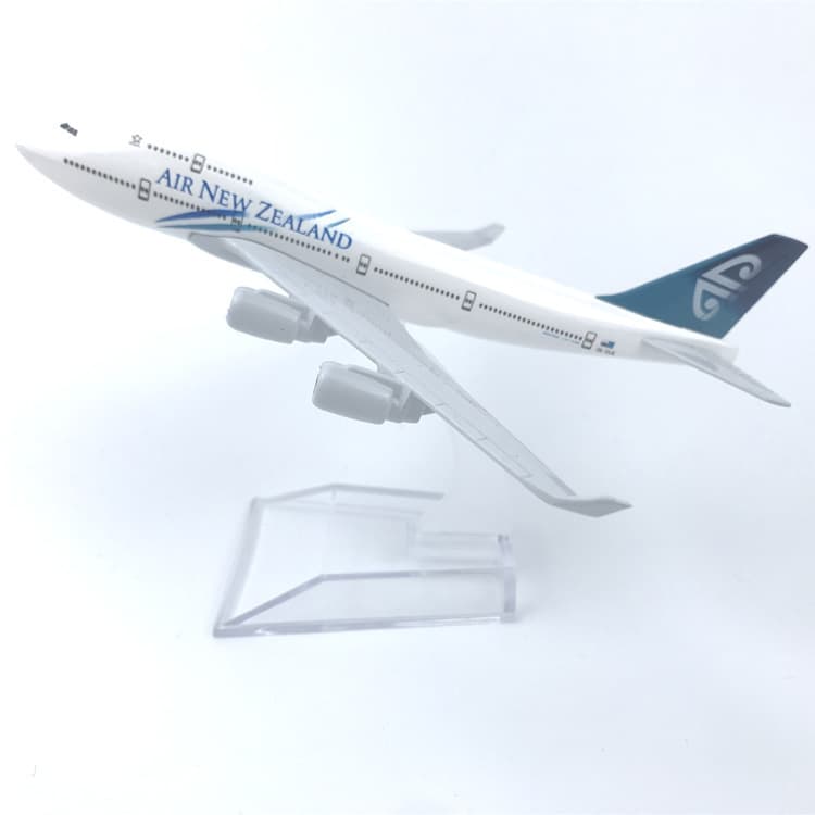 Air New Zealand B747, modelo de 16 cm