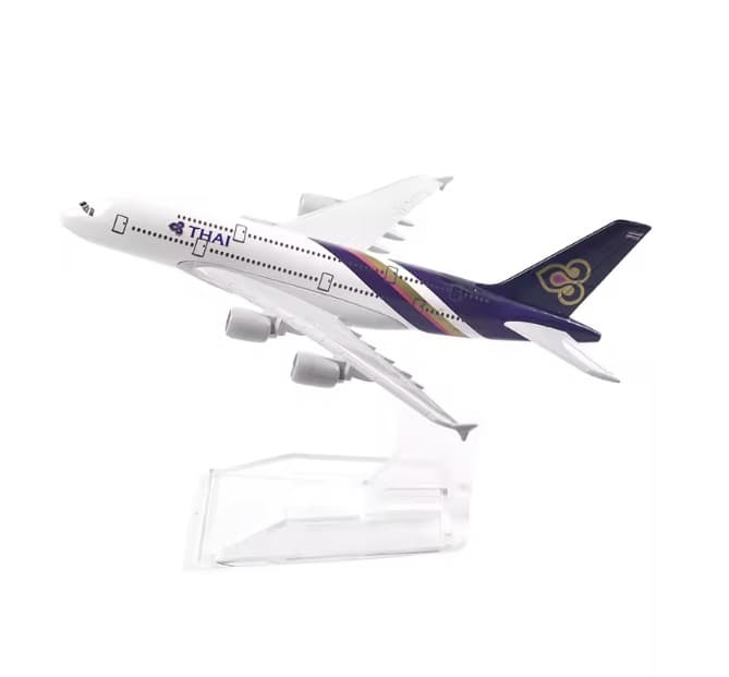 Thai Airways A380, modelo de 16 cm
