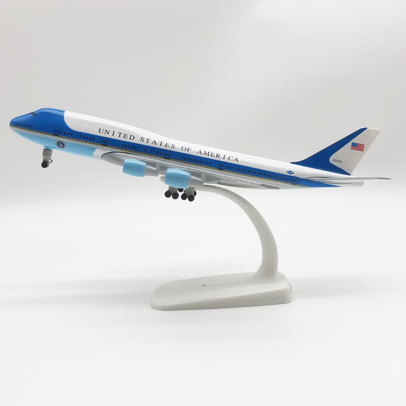 Air Force One B747 · 20 cm, fotografía verificada por tipo de peana